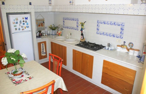 Cagli House | Villa Laura: Cozy Country Retreat with Private Pool