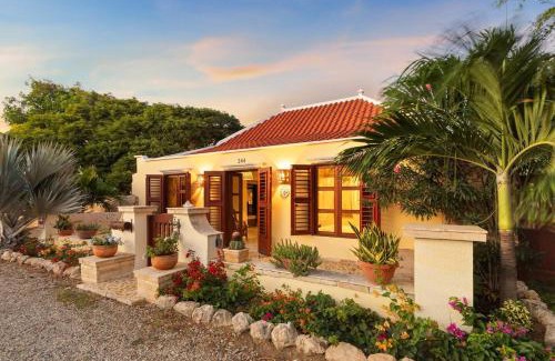 Savaneta House | Villa Laurence: Serene Aruban Retreat Steps From the Ocean