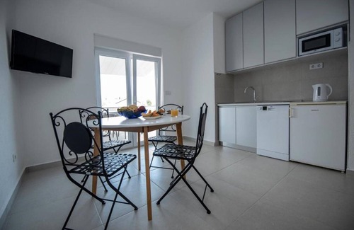 Ravno Apartment | Villa Lavanda: Two-Bedroom Apartment with Pool Access