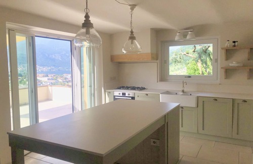 Paratico Villa | Villa Le Fontanelle: Lake Views & Poolside Relaxation