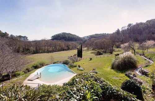 Carces Villa | Villa Le Hameau: Family-Friendly Retreat with Pool & Pets