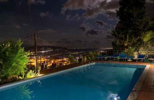 La Spezia Villa | Villa Le Palme: Relax by the Ocean with Pool & Spa Access
