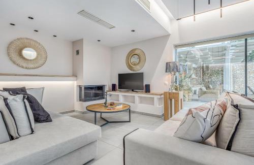Benitses Villa | Villa Le Roc