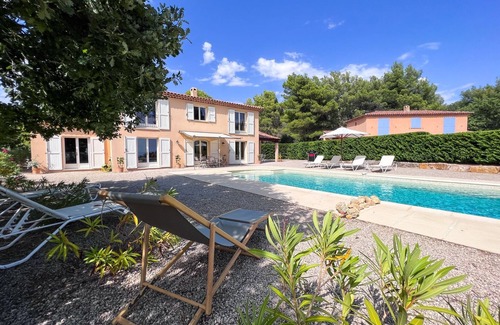Tourtour Villa | Villa "Le Sortilège": Breathtaking Views & Inviting Pool