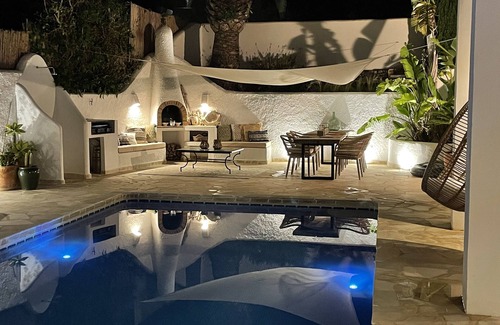 Mar Azul Villa | Villa "Le Verger": 4 Min to Beach, Ocean View & Pool