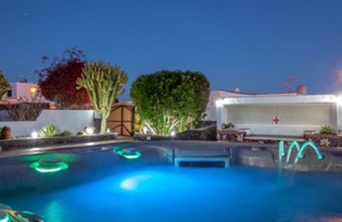 Puerto del Carmen Villa | Villa Lea 11 Lanzarote: Poolside Retreat with Top Reviews