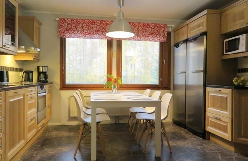 Rovaniemi House | Lake View Villa Lehmus with Spa & Breakfast - Rated 9.4/10