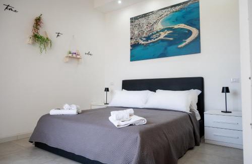 Roca Vecchia Bed & Breakfast | Discover Resort Leonardo: Pool, Restaurant & Ocean Views