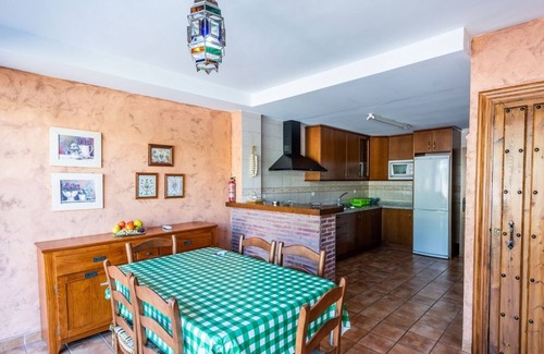 Barrio de la Vega Villa | Guest Rated: 9.8 Villa Leonor Monachil with Private Pool