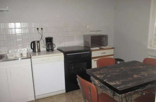 Charnay-les-Macon Villa | Villa LePerthuis: Guest Rated 10/10 with Pool & Kitchen