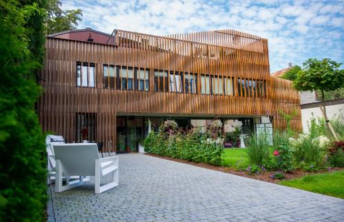 Jurmala House | Villa Lettonia: Oceanfront Retreat with 9.9/10 Guest Rating