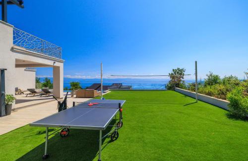 Sveta Jelena Villa | Villa Levant for 10 people near Opatija with jacuzzi & sea view