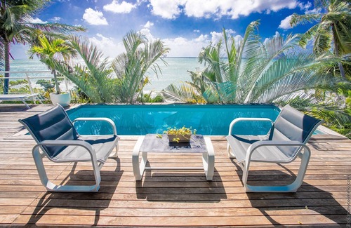 Le Diamant Villa | Beachfront Villa Leynita Bay: Top-Rated Stay with Pool