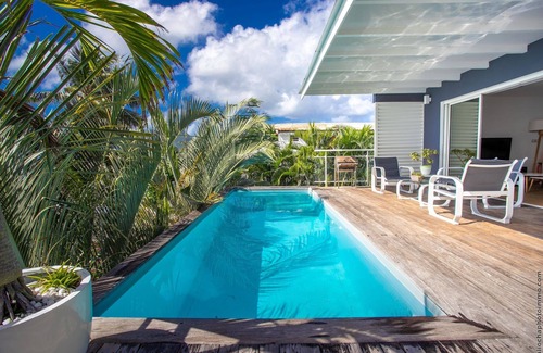 Le Diamant Villa | Beachfront Villa Leynita Bay: Top-Rated Stay with Pool