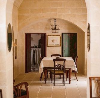 Ortelle House | Villa Li Curti con piscina in comune, un'oasi in paese!
