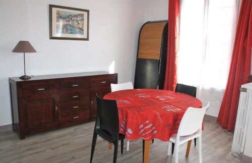 Villejuif Apartment | Family-Friendly Villa Liberté with Excellent Guest Ratings