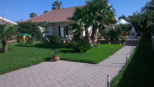 Casuzze House | Villa Lilium: Family-Friendly Retreat with 9.3/10 Rating