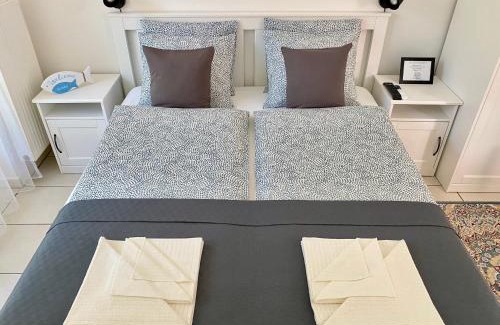 Keszthely House | Villa Lillybeth Garden Rooms: Guest Rated 9.8, Family-Friendly