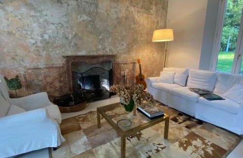 Tremezzo Bed & Breakfast | Pet-Friendly Villa Lina with Ocean View & Hot Tub - 4 Star