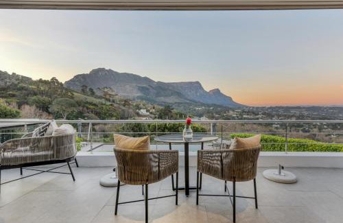 Constantia House | Indulge in Villa Lion View: Private Oceanfront Retreat