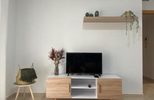 Aguadulce Apartment | Villa Liverpool 1: Oceanfront Retreat with Pool & Kids Play