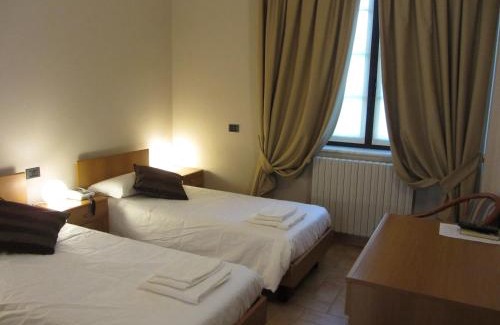 Montebello della Battaglia House | Villa Lomellini: Guest Rated 8/10 & Pet Friendly Stay