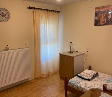 Mikrospilia Apartment | Family-Friendly Villa Lochia - Mikrospilia House Awaits You