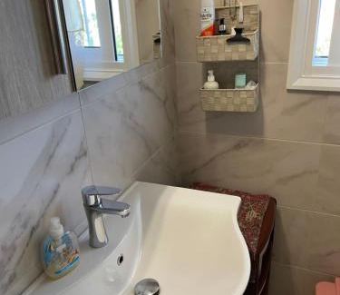 Mikrospilia Apartment | Family-Friendly Villa Lochia - Mikrospilia House Awaits You