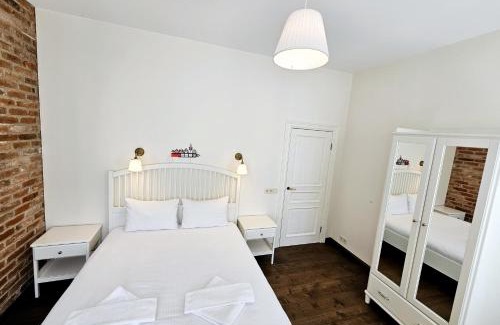 Juodkrante Apartment | Villa Loebel 1881 - Guest Rated 9.6, Family-Friendly Retreat