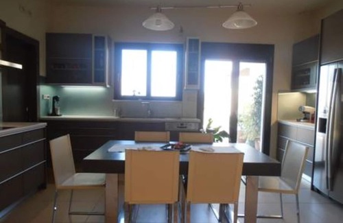 Garipa Villa | Villa Lofos: Breathtaking Views & Private Heated Pool