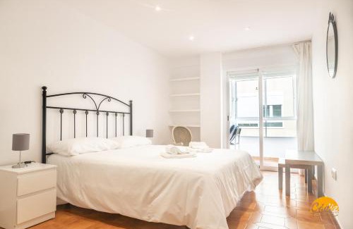 Cadiz Apartment | Villa Lola: Family-Friendly Retreat in Cadiz with Pet Access