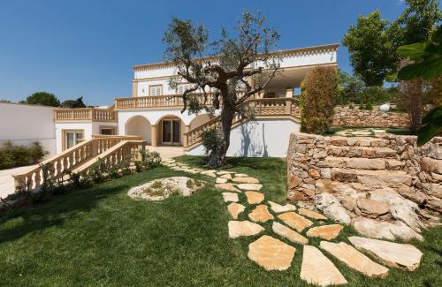 Parabita Villa | Relax at Villa Loran by BarbarHouse with Pool & Pet-Friendly
