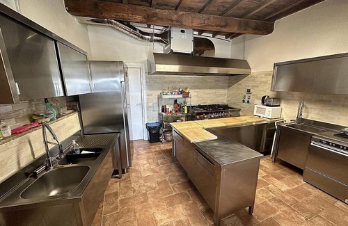 Castel d'Arno Villa | Villa Loredana: Inviting Farmhouse with Pool & Free Wi-Fi