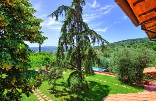 Pieve San Giovanni Villa | Discover Villa Lorena: Family & Pet-Friendly Oasis