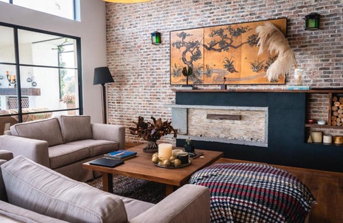 Retiro Villa | Villa Lorena: Family-Friendly Retreat with Hot Tub Access