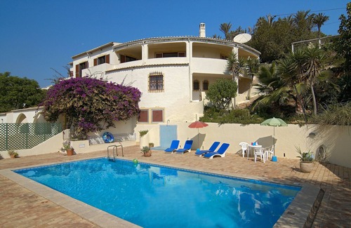 Funchal Villa | Villa Lorena: Private Pool & Garden, Rated 10/10 by Guests