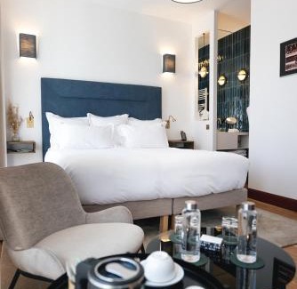 Barcelonnette Hotel | Villa Lorenzo: Pet-Friendly Retreat with Top-Rated Dining