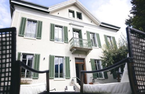 Barcelonnette Hotel | Villa Lorenzo: Pet-Friendly Retreat with Top-Rated Dining