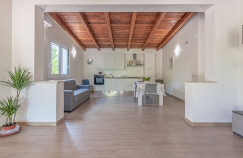 Avola Villa | Villa Lorenzo: Private Garden, Whirlpool & Oceanfront Bliss