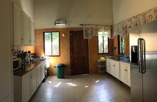 Jarabacoa House | Discover Villa Los Arroyos: 4-Star Retreat with Pool & Pets