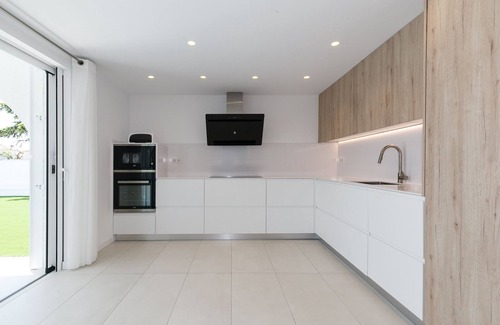 Miami Platja Villa | Experience Villa Los Dados: Oceanfront Bliss Awaits