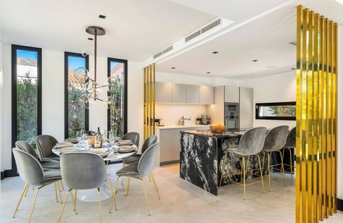 Golden Mile Villa | Villa Los Elementos: Spacious Four Bedroom Retreat with Pool