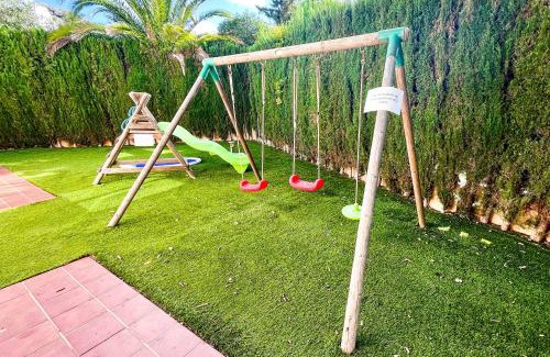 Diputacion de Rincon de San Gines Villa | Villa Los Naranjos 7: Family-Friendly Retreat with Pool