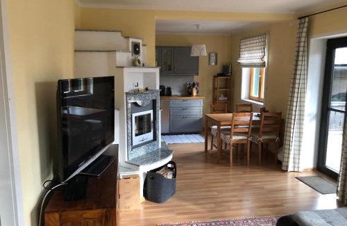 Altaussee Villa | Villa Loserblick: Guest Rated 9.5 with Pet-Friendly Stay