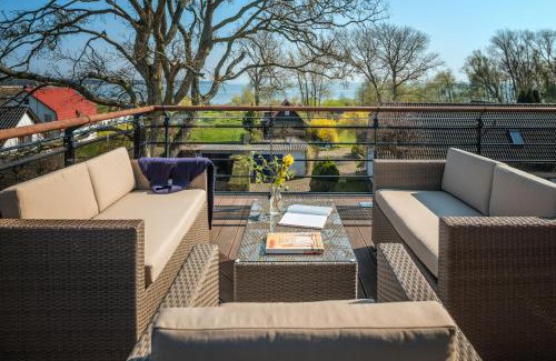Breege Villa | Villa Lotsenhäuser Rügen: Ocean View & Sauna Retreat