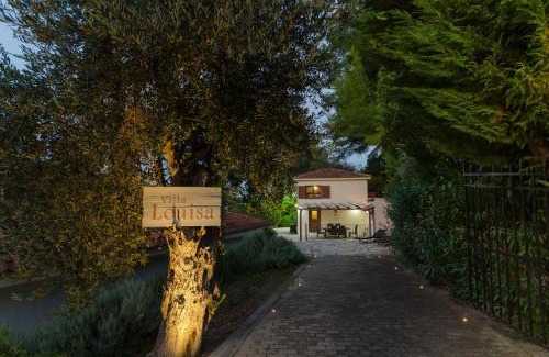 Kanapitsa House | Villa Louisa: Relax by the Ocean at a Private Beach Retreat
