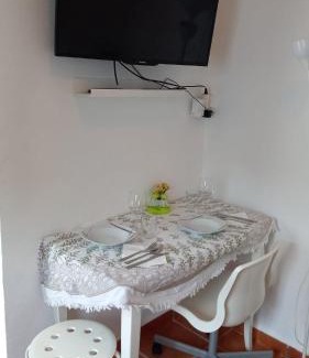 Pinos de Alhaurin House | Explore Villa Lucía: Top-Rated Stay with Inviting Pool