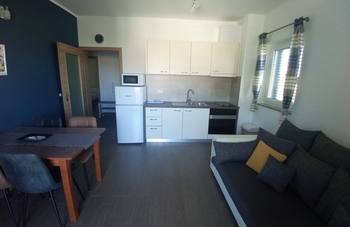 Cesarica Apartment | Villa Luce Apartments: Ocean View & Perfect for Adventure