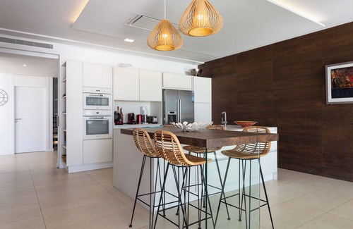 Tossa de Mar Villa | Villa 'Lucía': Oceanfront Retreat with Pool and Free Wi-Fi