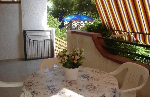 San Giorgio Apartment | Villa Luciano: Oceanfront Retreat with Pet-Friendly Amenities